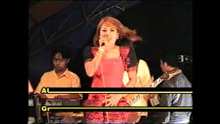 Download lagu irma permatasari feat wiwik sagita(aku masih sayang) mp3