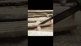 Download lagu Suara gesekan besi vs kayu mp3 Download lagu Suara gesekan besi vs kayu mp3