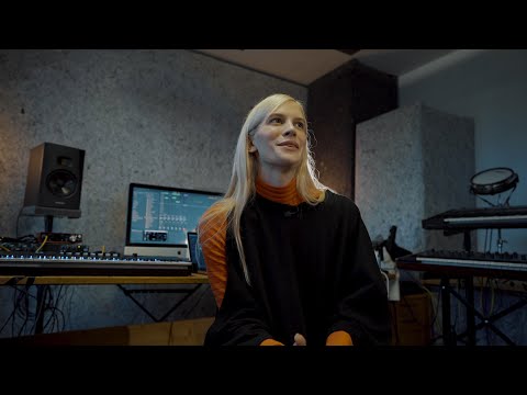 Lyra Pramuk on folk music, post-humanism and making music with her own voice