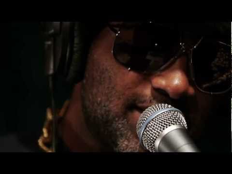 Shabazz Palaces - An Echo From The Hosts That Profess In Infinitum (Live at KEXP)