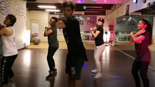 Download lagu HUSN PARCHAM / SHAH RUKH KHAN,  KATRINA KAIF FT ANUSHKA SHARMA / ZUMBA® FITNESS mp3