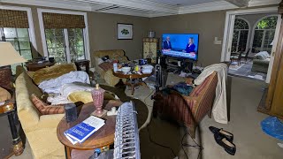 ABANDONED Mansion With BMW 650i, Private Gym, Huge Sun Room Living Room & EVERYTHING Left!废弃豪宅，配备宝马 650i、私人健身房、巨大阳光客厅，且一切物品都还在！