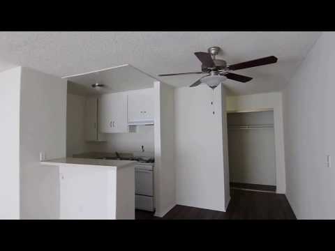 PL7240 - Large Studio w/Full Kitchen for Rent! (Van Nuys, CA)