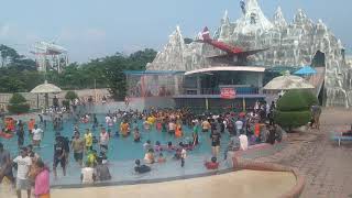 Dream Holiday Park, Water Dance .