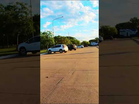 🌿🇦🇷 Travel Tour Argentina: Walking the Beautiful Parque de la Democracia in Resistencia 🌅🚶‍♂️