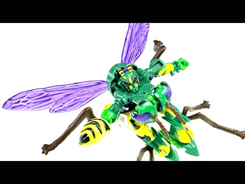 Transformers KINGDOM Waspinator Chefatron Review