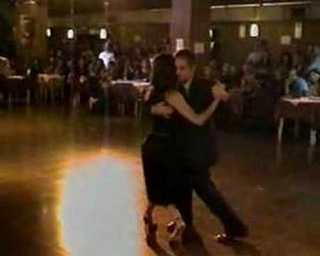  Maria Plazaola  and  Eduardo Masci  are  dancing  to  a  tango