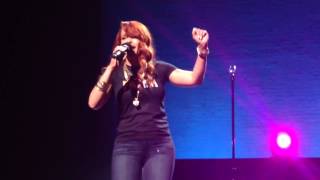 Faith Evans performs &quot; All Night Long &quot; live at Apollo Harl