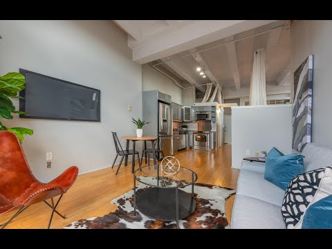 12 Stoneholm St Unique Multi Level End Corner Loft in Elevator Concierge Building with Pool & Garage