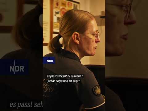 Video Thumbnail: Zu Besuch bei der Eisbeinkönigin #ndr #doku #schwerin