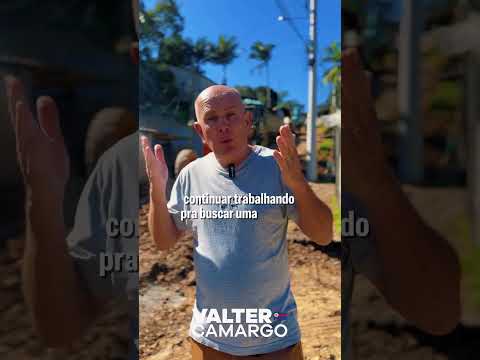 VEREADOR WALTER CAMARGO CONSEGUE NO GOVERNO WILLIAM AQUILO QUE ELE NÃO CONSEGUIU NO GOVERNO AYRES PAVIMENTAR AS RUAS DO SEU BAIRRO
