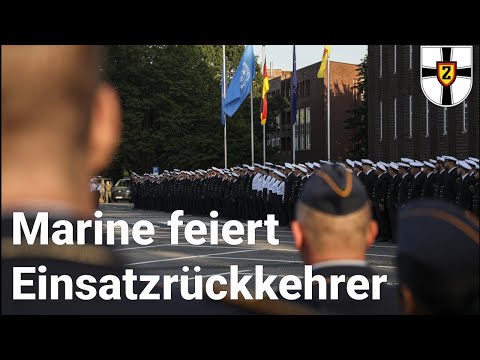 Deutsche Marine feiert ihre vom Auslandseinsatz zurückgekehrten Soldaten mit einem Appell und Musik