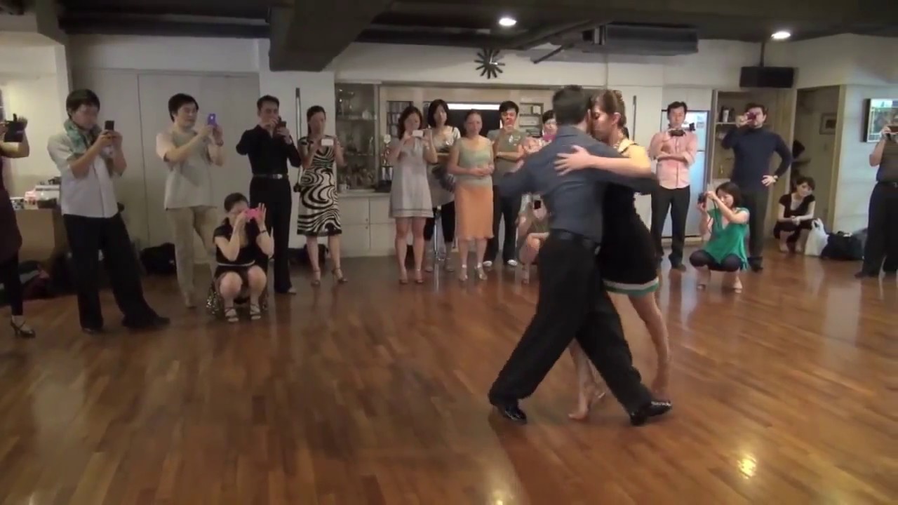 Sebastian Achaval & Roxana Suarez -- boleo y cambio de frente