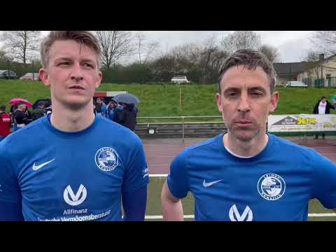 Nico und Timo Toppmöller, Trainer der SG Neumagen/Leiwen, nach dem 2:0 in Morbach
