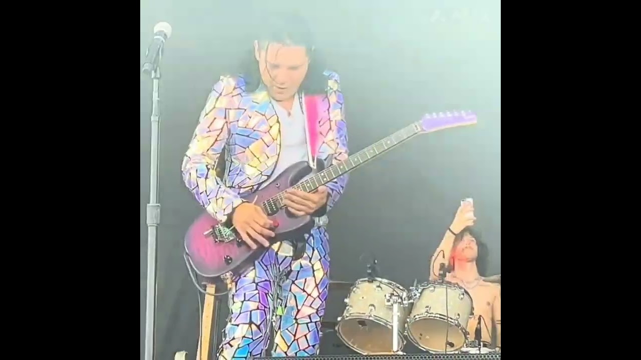 Corey Feldman guitar solo - YouTube