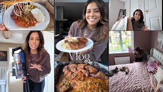 VLOG || Spend A Couple Of Days With Me, Cooking, Cleaning, Levoite Vacuum & More!