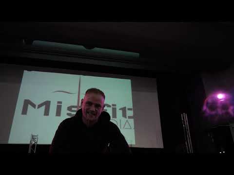 Misfit is she worth it 🙏🏻 🙏🏻 #domesticabuse ☹