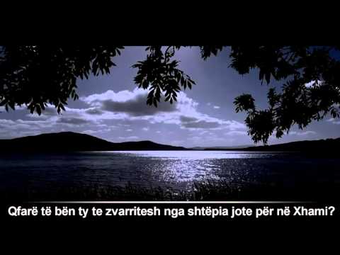 Fale namazin e Sabahut dhe të Jacis në Xhami