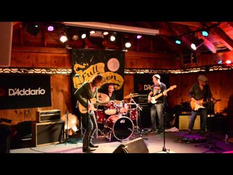 Robben Ford "Up the Line" BEST VERSION- with Jeff McErlain