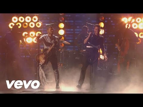 Draco Rosa - Más Y Más (Premios Lo Nuestro 2013) ft. Ricky Martin