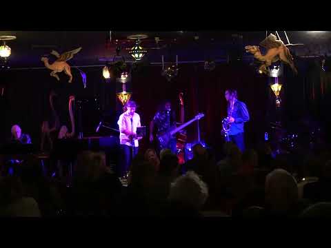 The Vampires feat. Chris Abrahams Live at Camelot set 1