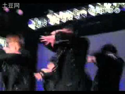 [Fancam] 080322 Super Junior in Beijing - Mirror + A Man In Love - Hankyung focus
