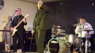 The Flying Squad @ The Beaverwood Club -  Police Car/Roxette