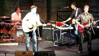 Glovebox performs I Melt with You