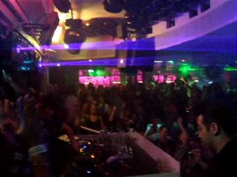 Dirty South playin at Ambassadeur Dirty South ft Daft Punk - Aerodynamic remix vs Let it go