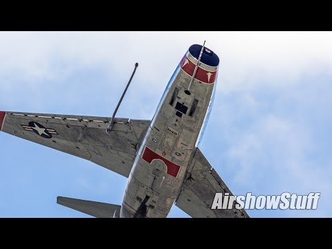 F-100 Super Sabre Low Approaches - Thunder Over Michigan 2016