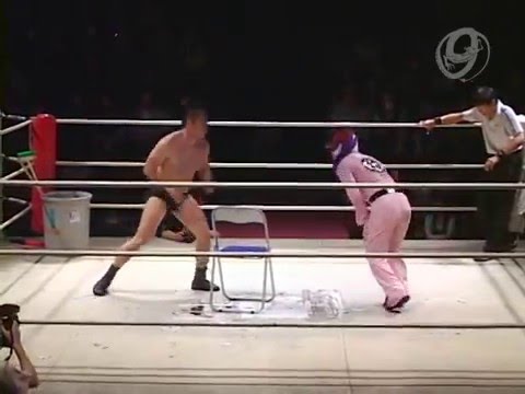 Michi Moments #17: Kinya Oyanagi & Yappe-man #2 Have A Chair-Centric Exchange
