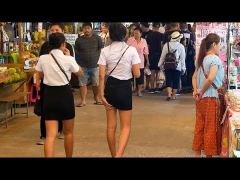 download lagu mp3 mp4 Girlfriendly els Bangkok, download lagu Girlfriendly els Bangkok gratis, unduh video klip Girlfriendly els Bangkok