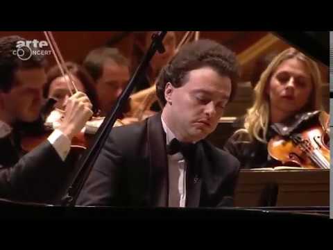 Evgeny Kissin plays Rachmaninoff's Piano Concert No 2