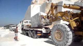 preview picture of video 'Bianco Carrara marble quarry 3'