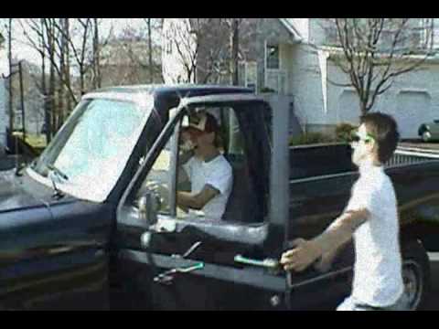 Suburban Commandos trailer