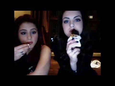 Ariana Grande & Liz Gillies Livestream (September 14th 2010)