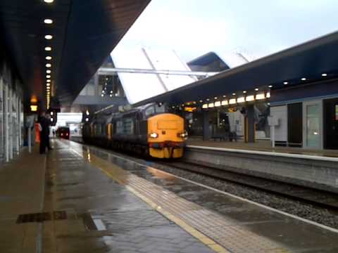 DRS 37218 + DRS 37667 + DRS 37604 Arrive and Depart Reading