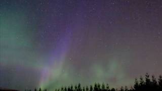 preview picture of video 'Northern lights - Aurora Borealis Terrace B.C. (Spring 2010)'