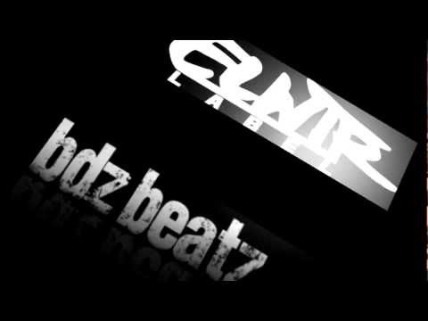 13. ELWTR - Idę stąd feat Klechu prod. Zieli