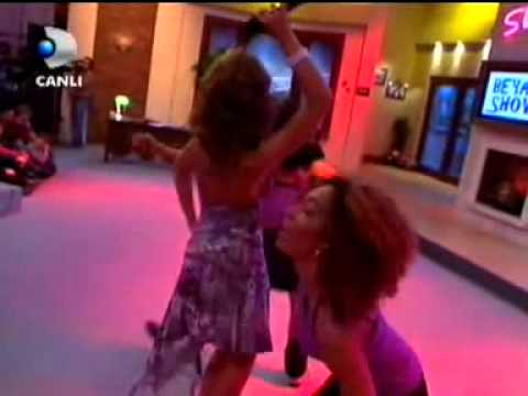 Hadise - Sen Benimsin Ben de Senin