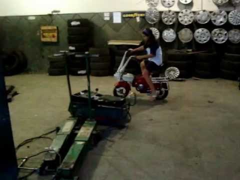 Isabela aprendendo a andar na Graziella, Moto Graziella, Moto G, Carnielle