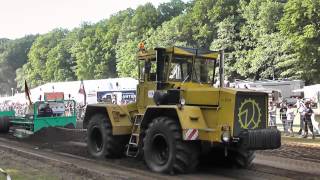 preview picture of video 'K-700 Klasse, 14t u. 18t, beim Trecker Treck 2012 in Banzkow'