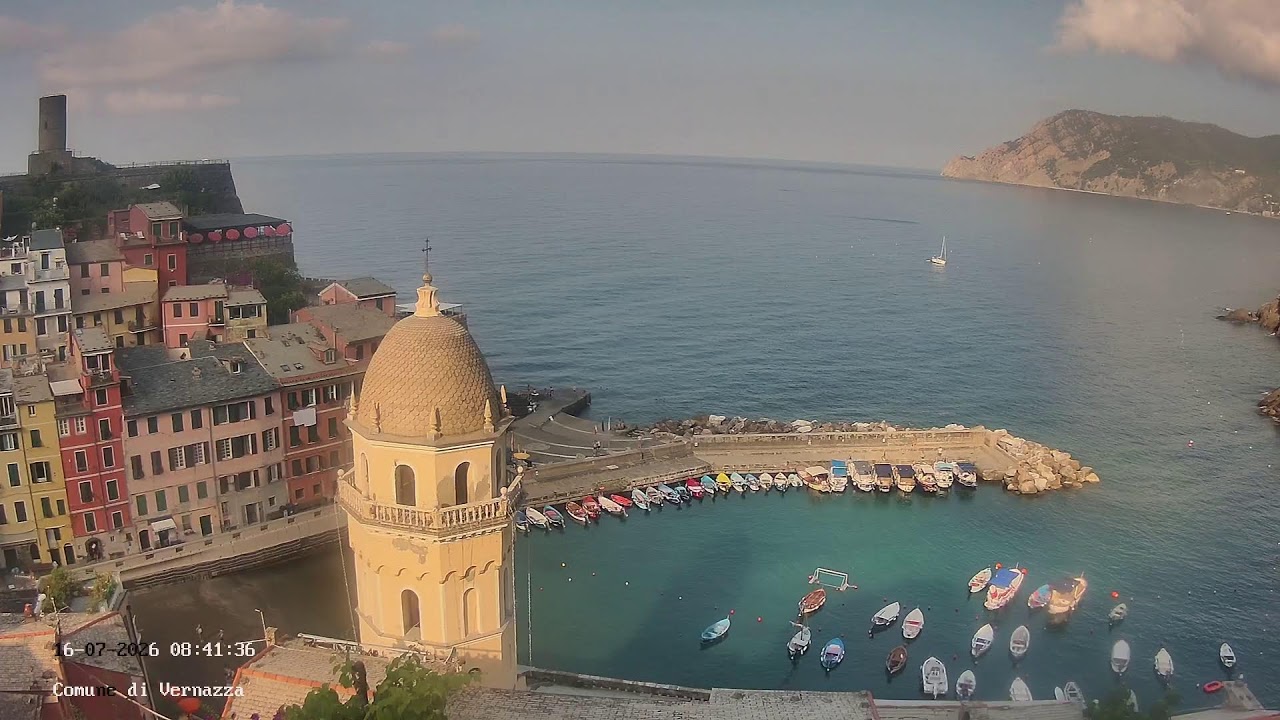Live webcam view of Vernazza Harbor, Cinque Terre