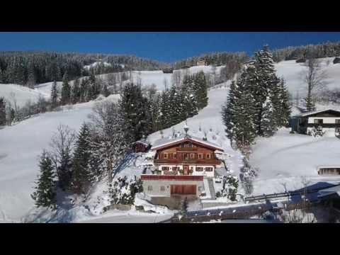 FIRST - Das Bauernhaus