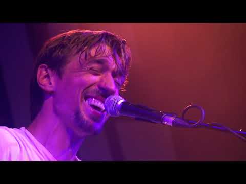 Lucas Uecker - Unterm Teppich (Live Video)