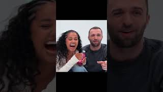 Ils doivent les empêcher d'ouvrir la porte thumbnail