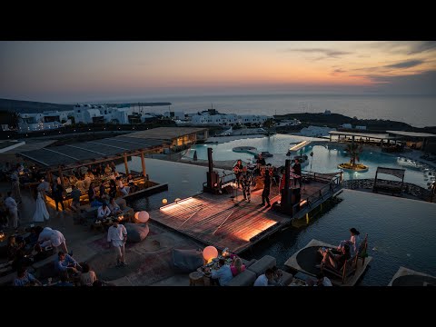 Thanassis Vassilopoulos ft.Bastet Divas | Live Music Event at Pacman Restaurant, Andronis Arcadia