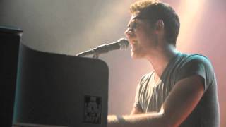 Pretty eyes - Alex Goot (Live in Montreal, November 2012)