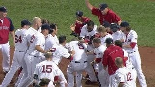 Red Sox walk off on Gomes' clutch home run