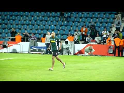 Bochum Gladbach Relegation 25.05.2011 DANTE verliert die Haare